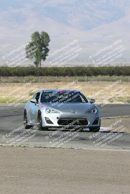 media/Sep-15-2024-Speed Ventures (Sun) [[7a54f7ed2f]]/Yellow Group/Session 1 (Outside Grapevine)/